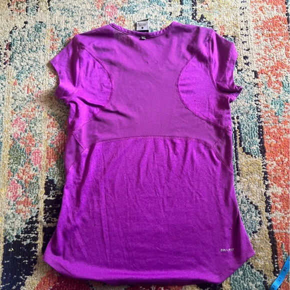 Nike Women's Size Small Purple Athletic Jersey Dri-Fit Top Stretch Logo - Picture 5 of 5